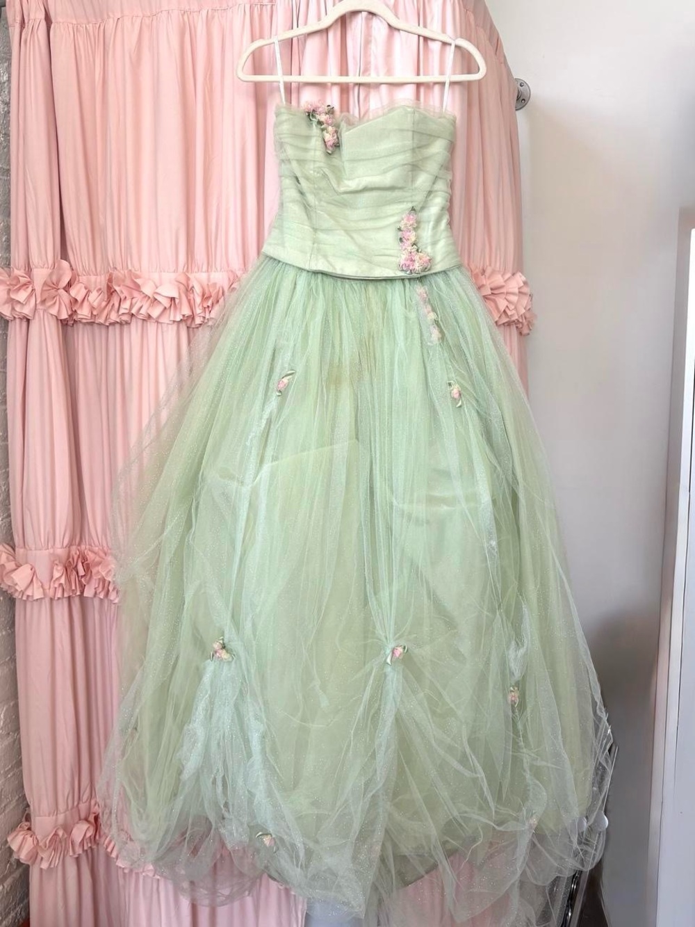 Jessica McClintock Millennium 2000 green tulle ballgown with rosettes Y2K fairy